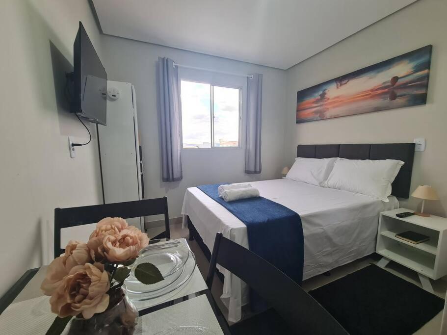 Apartamento Kitnet304 Centro,c Linda Vista Janela, Tv Smart Montes Claros